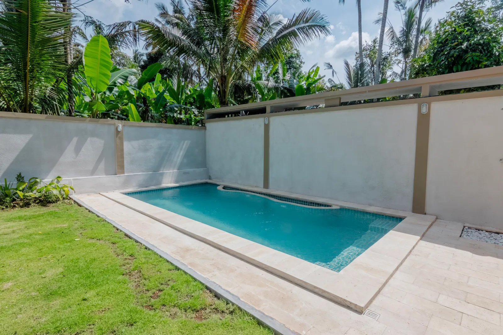 Tranquil Boutique Loft Room in Payangan